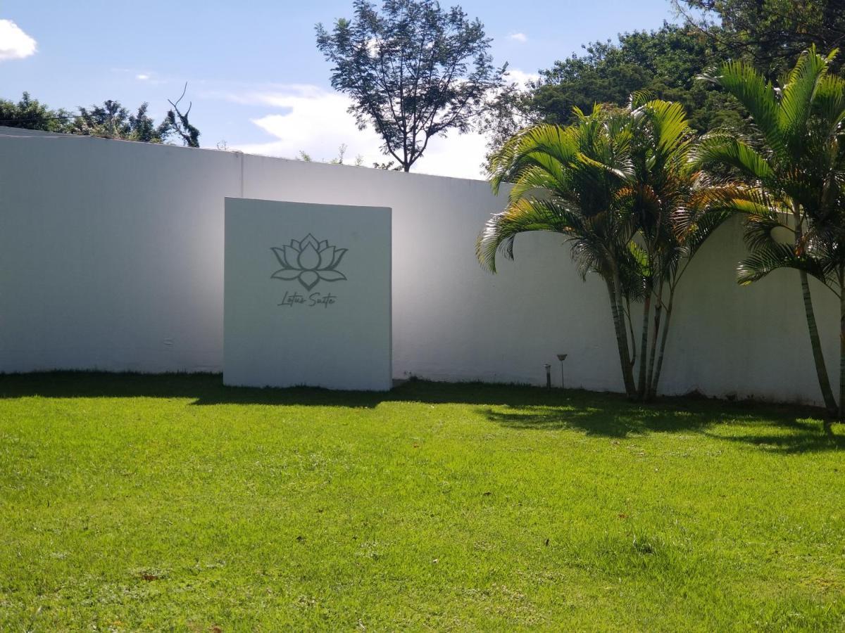 Lotus Suite Santa Cruz de La Sierra Buitenkant foto